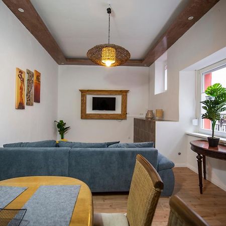 Apartment Mit Kleinem Innenhof Im Erdgeschoss Fuer Bis Zu 4 Personen Klotten Exterior photo
