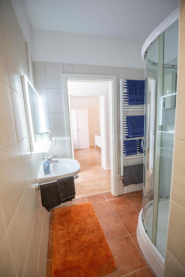 Apartment Mit Kleinem Innenhof Im Erdgeschoss Fuer Bis Zu 4 Personen Klotten Exterior photo